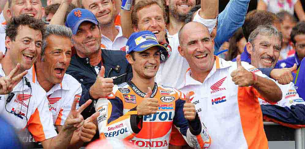 Pedrosa Menyesal Telat Masuk Pit